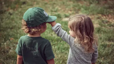 A Guide to Your Child’s First Friendship