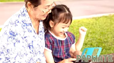 When grandma says 'yes' and mum says 'no', here's how to navigate the parenting tug-of-war
